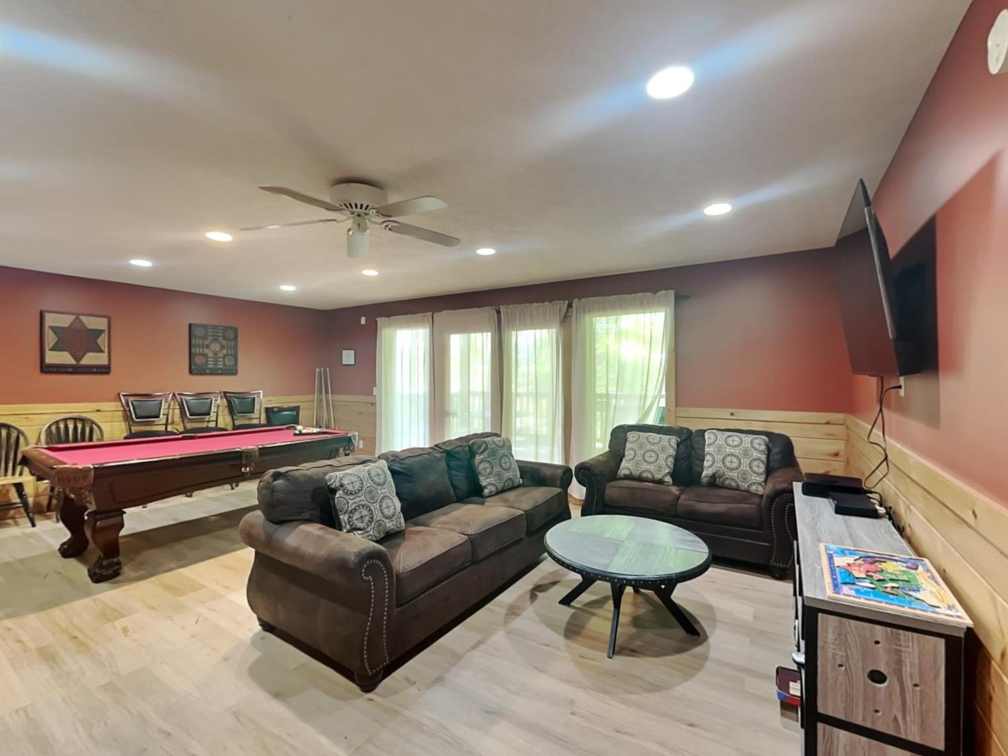 Above The Clouds, 4 Bedrooms, Pool Access, Private, Gaming, Sleeps 16 جاتلينبرج المظهر الخارجي الصورة