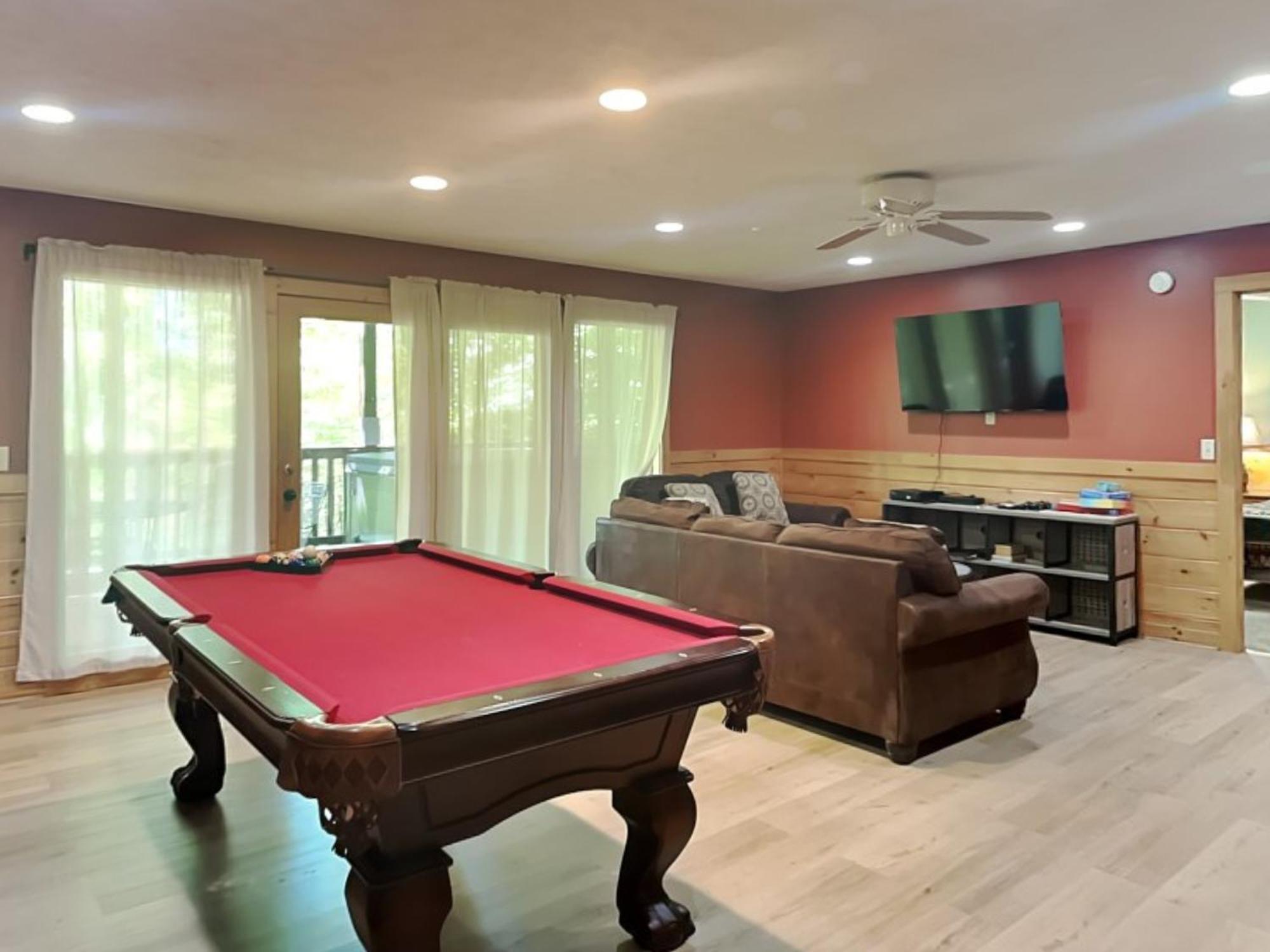 Above The Clouds, 4 Bedrooms, Pool Access, Private, Gaming, Sleeps 16 جاتلينبرج المظهر الخارجي الصورة